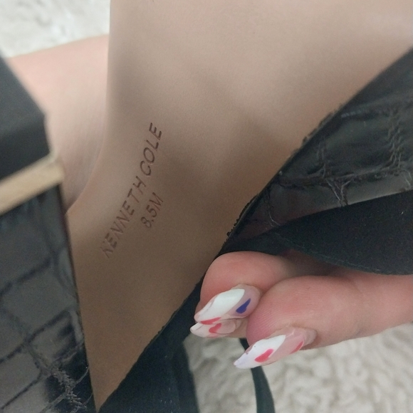 Kenneth Cole New York Dolly Platform Sandals - Picture 13 of 14